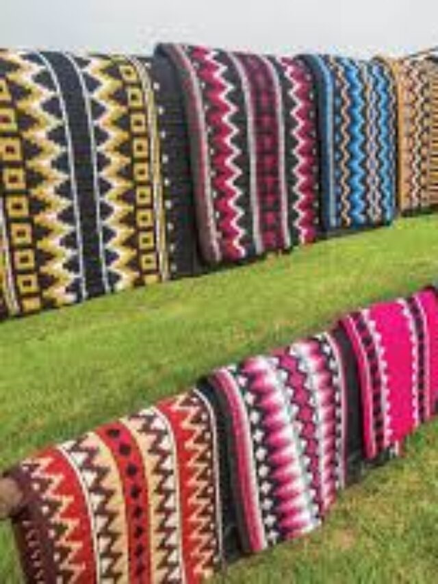Why Every Rider Needs a Black Saddle Pad: Comfort & Style Explained!